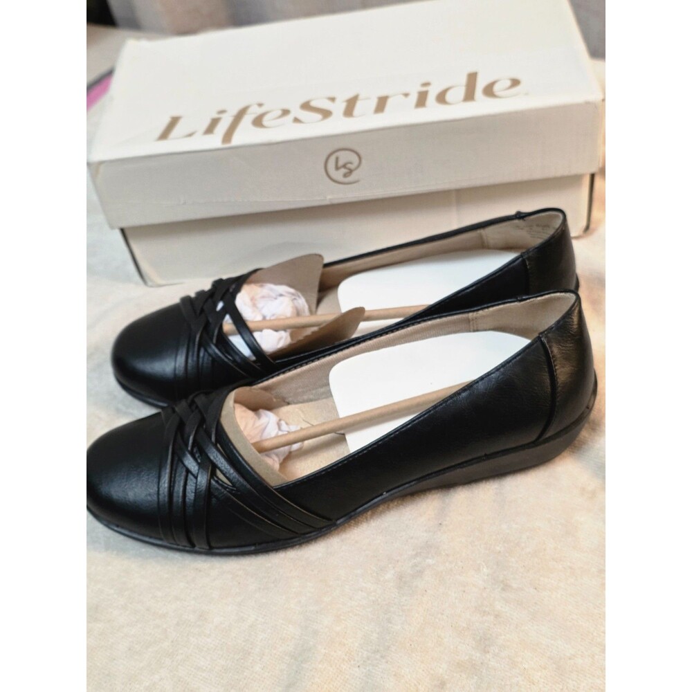 LifeStride Women's Incredible Flat size 10M